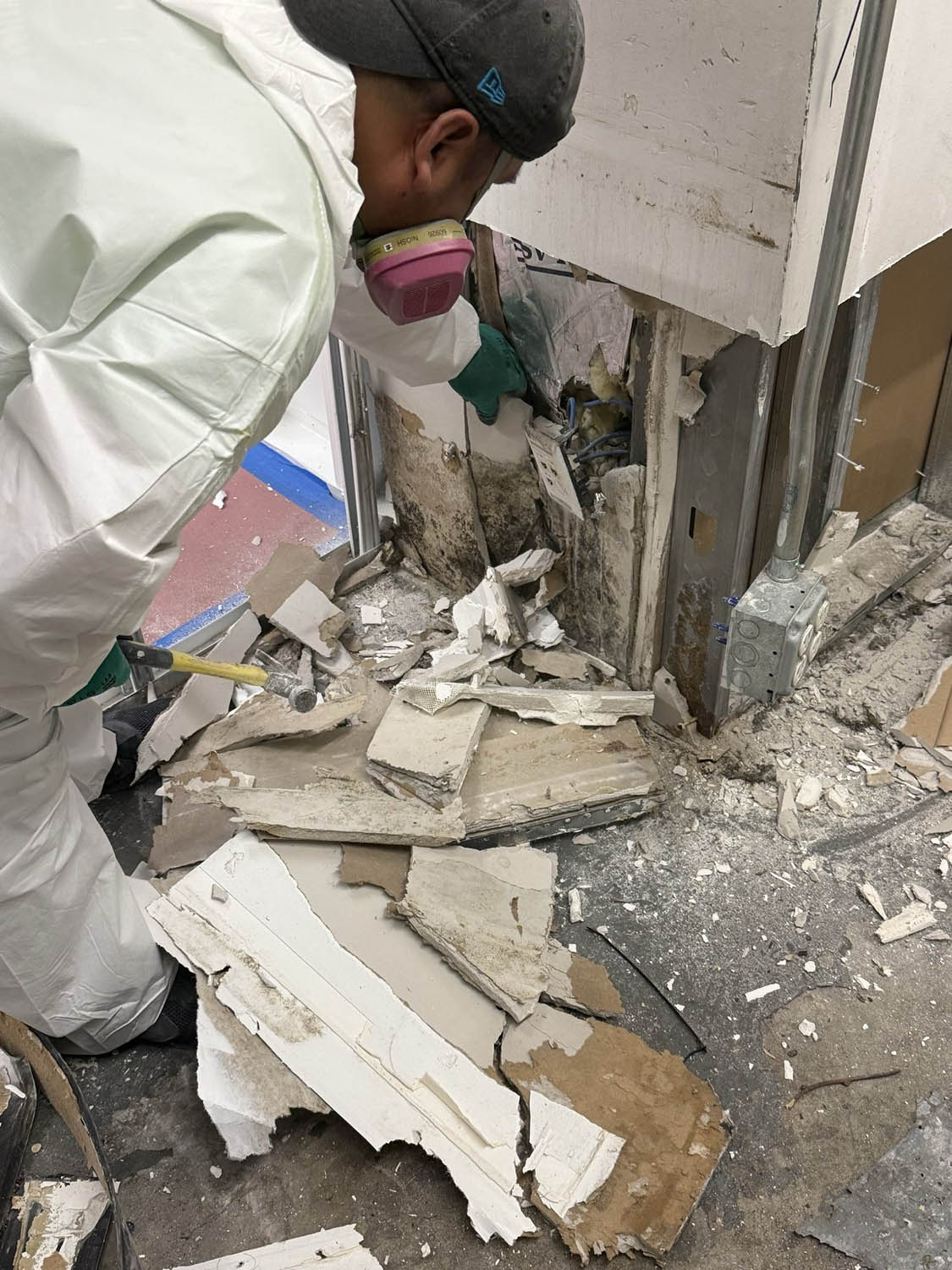NYC Mold Remediation & Water Damage Restoration Logo